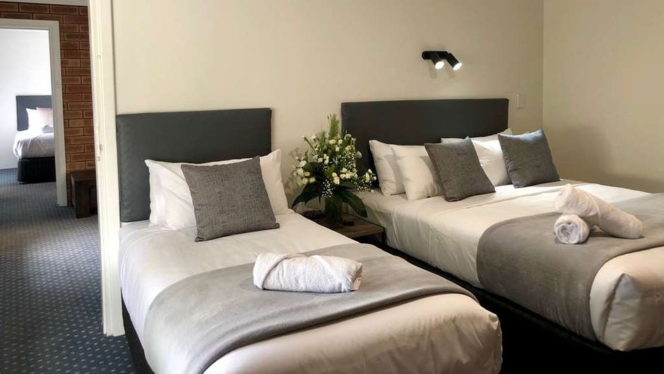 Hotel Clipper Room