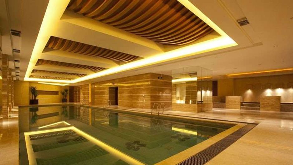 Celebrity City Hotel Pool