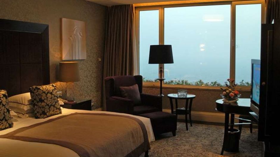 Sea View Garden Hotel Room