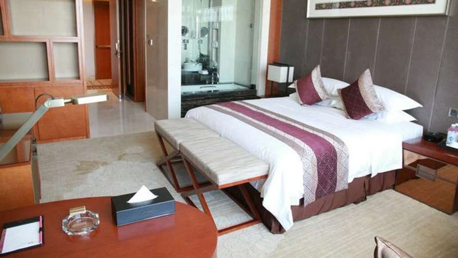 Chengdu Airport Hotel Suite