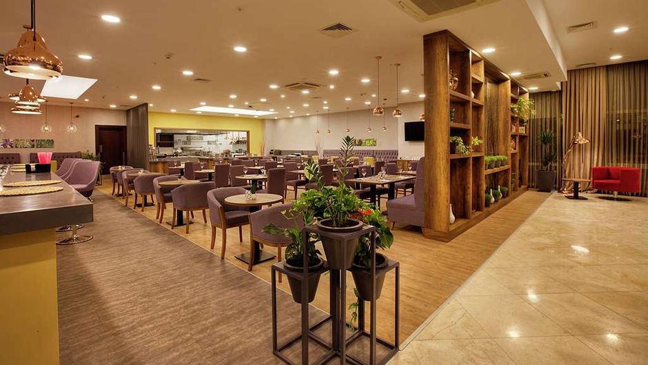 Hilton Garden Inn Kocaeli Lobby