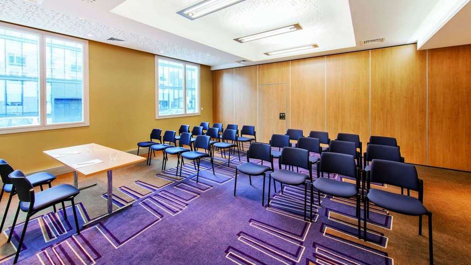 Spark by Hilton Lyon Ouest Meeting