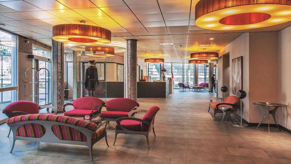 Spark by Hilton Lyon Ouest Lobby