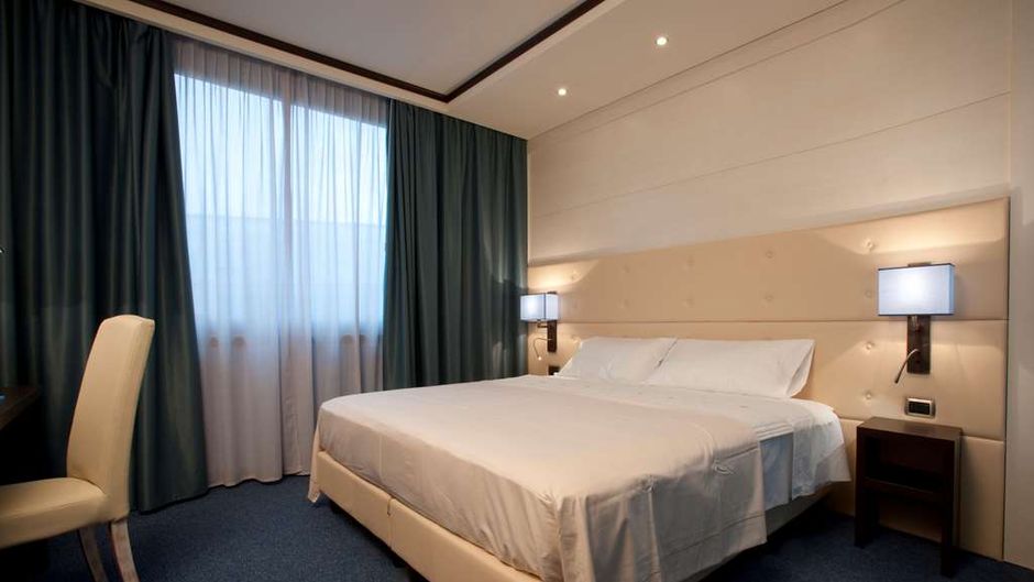 Palace Hotel Legnano Room