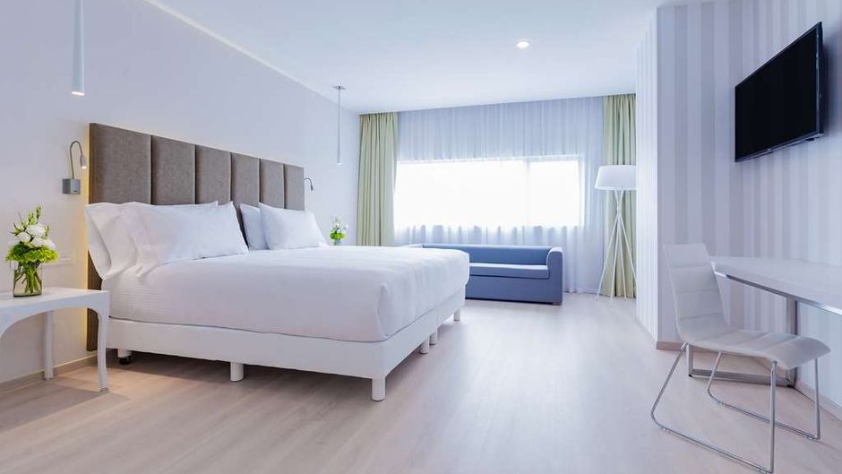 NH Puebla Finsa Room
