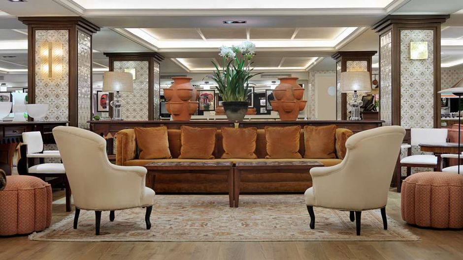 H10 Corregidor Lobby