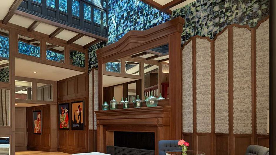 H10 Corregidor Lobby