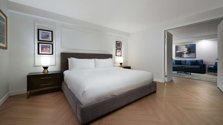 Pantages Hotel Toronto Centre Suite