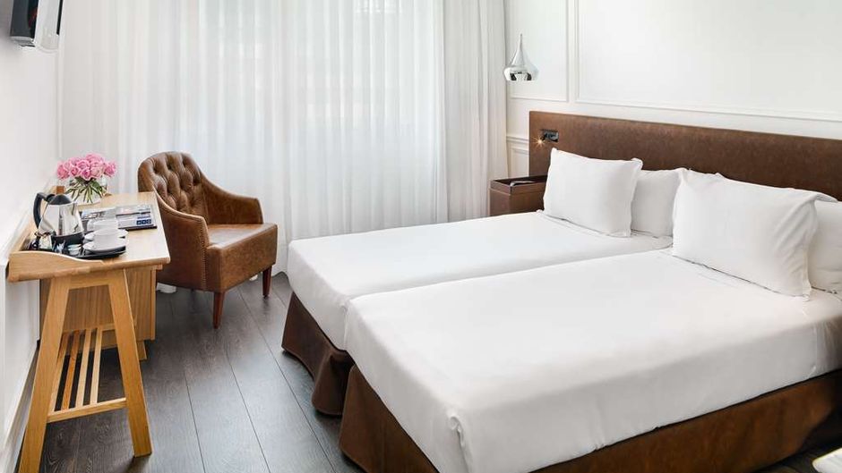 H10 Itaca Hotel Room