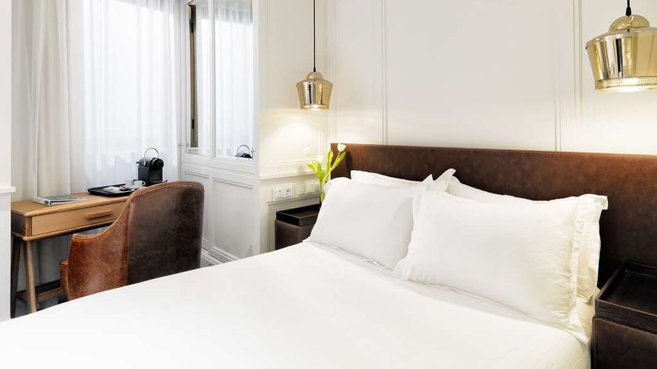 H10 Montcada Hotel Room