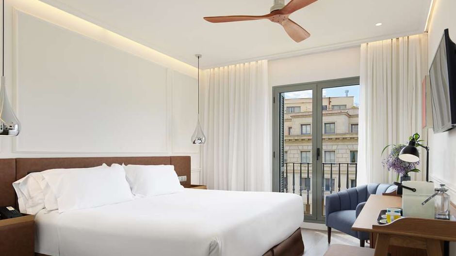 H10 Universitat Hotel Barcelona Room