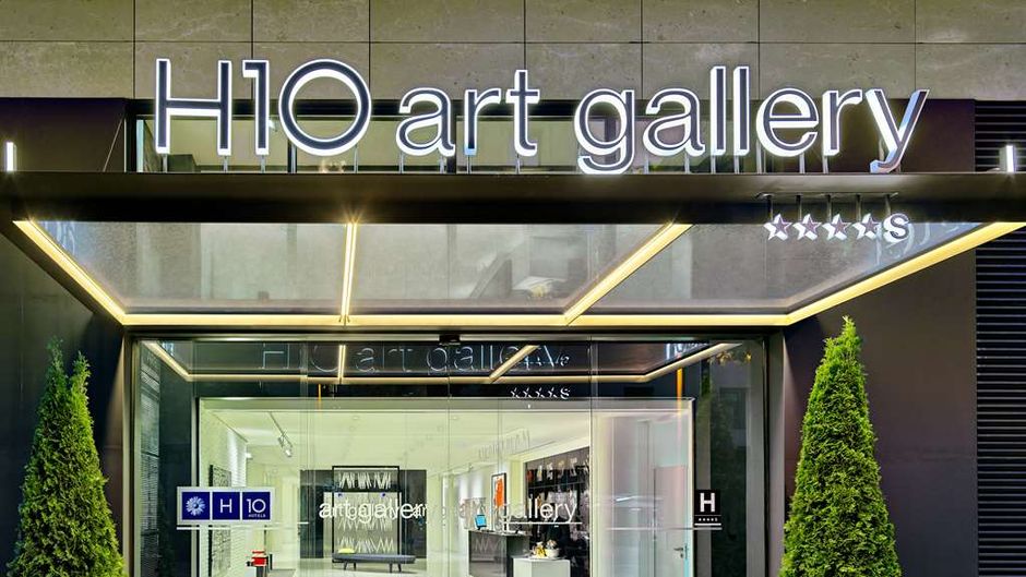 H10 Art Gallery Exterior