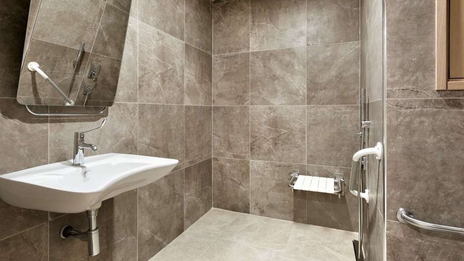 Ramada Gumushane Room