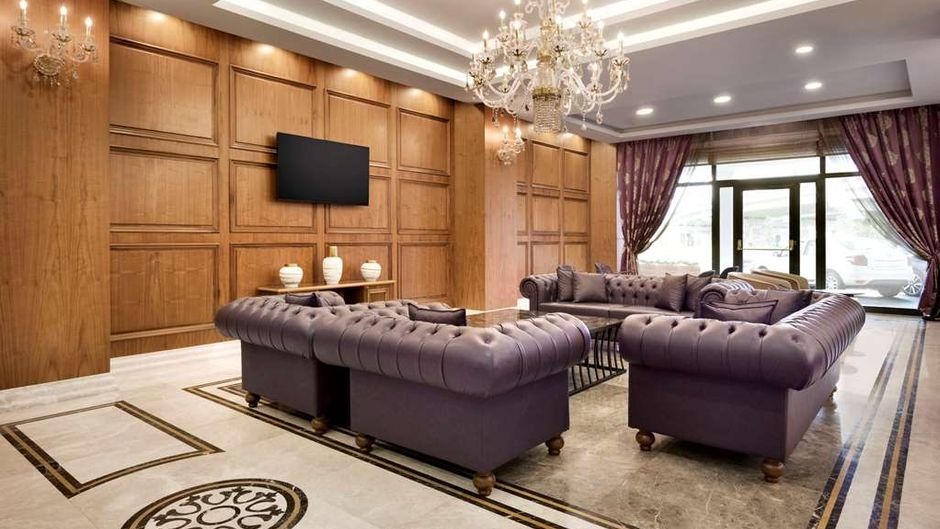 Ramada Yalova Lobby