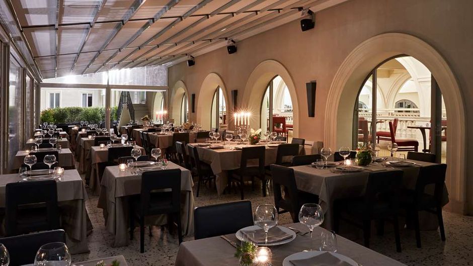 Hotel The Building Restaurant