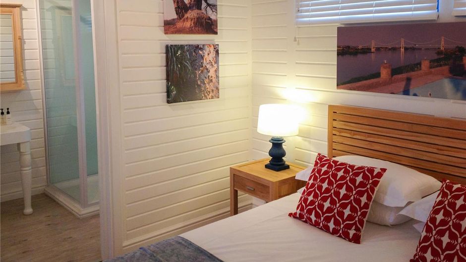 Tete Ferry Sun Room