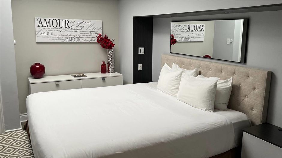 Travelodge Hotel & Convention Ctr Suite