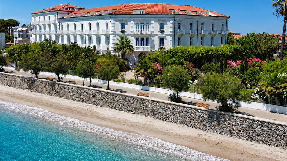 Grand Hotel des Sablettes Plage, Curio Exterior