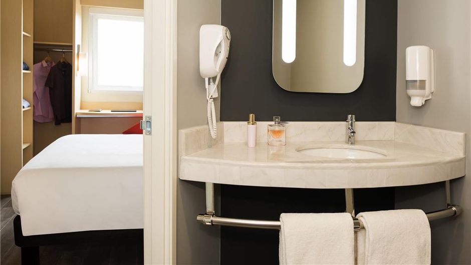 Ibis Irapuato Room