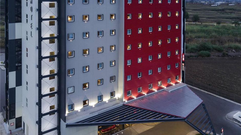 Ibis Irapuato Exterior