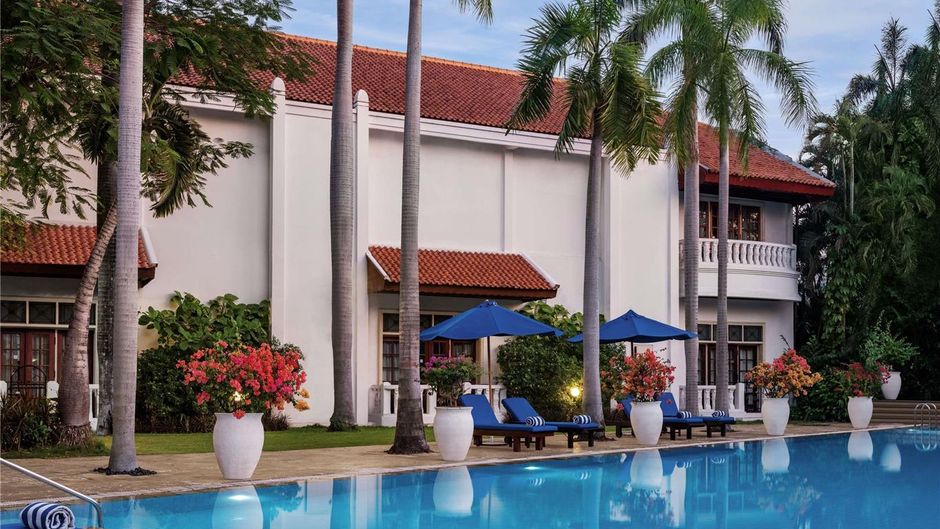 Hotel Majapahit Pool