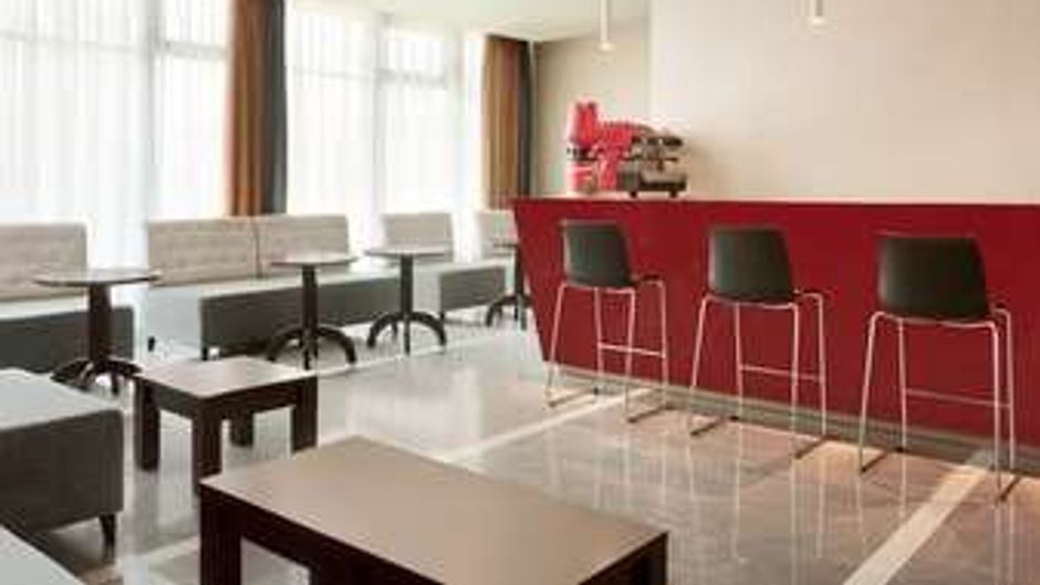 Ramada Constanta Restaurant