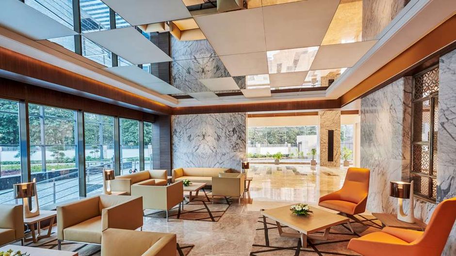Hilton Garden Inn Lucknow Lobby