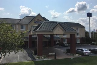 Baymont Inn & Suites Clinton