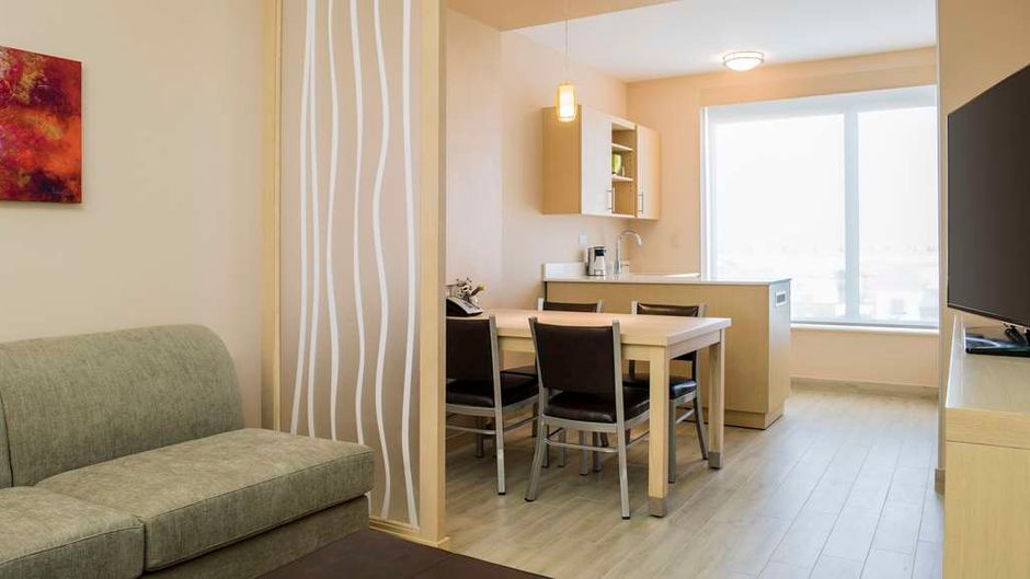 Hyatt Place Managua Suite