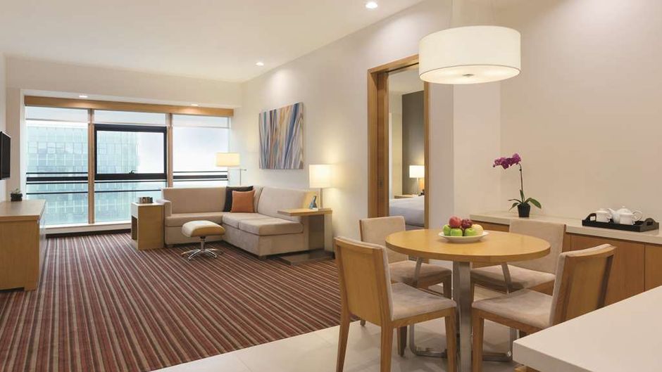 Hyatt Place Shenzhen Airport Suite