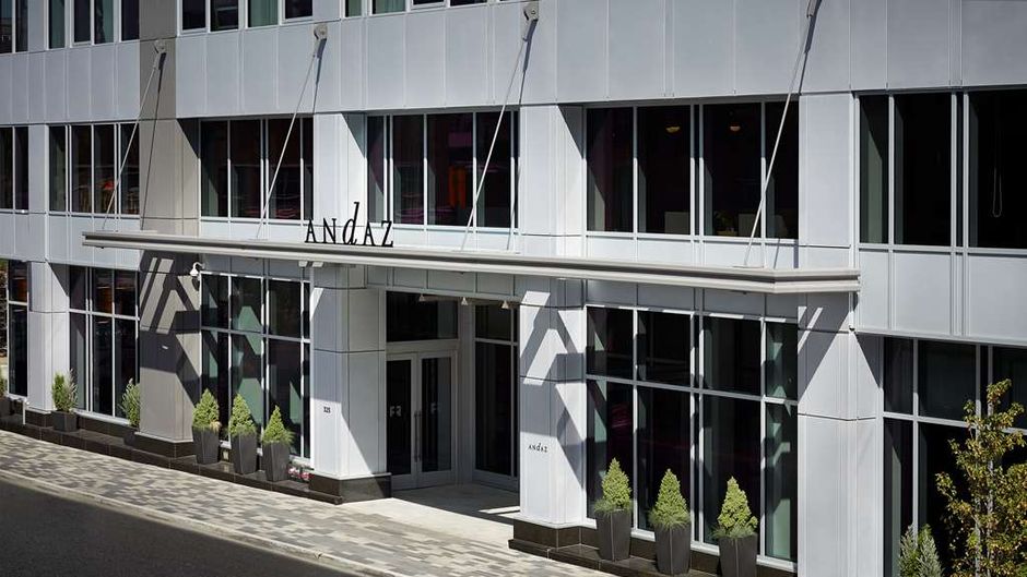 ANdAZ Ottawa Byward Market Exterior