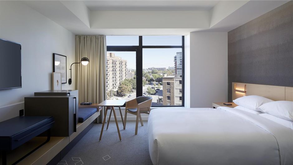 ANdAZ Ottawa Byward Market Room