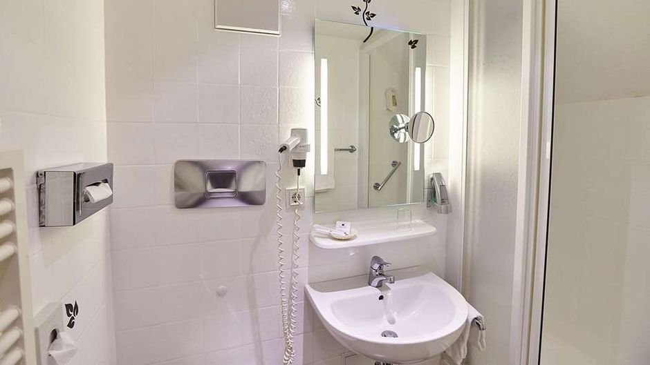 VCH by TOP Hotel Seehotel Maria Laach Room