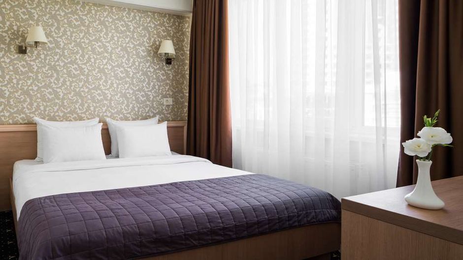 Hotel Arcadia Room