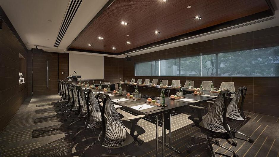 G Hotel Kelawai Meeting