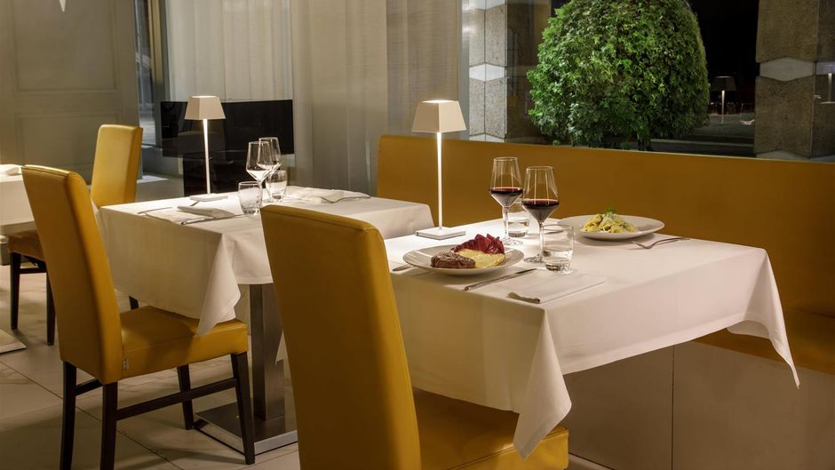 Grand Fleming Hotel Restaurant