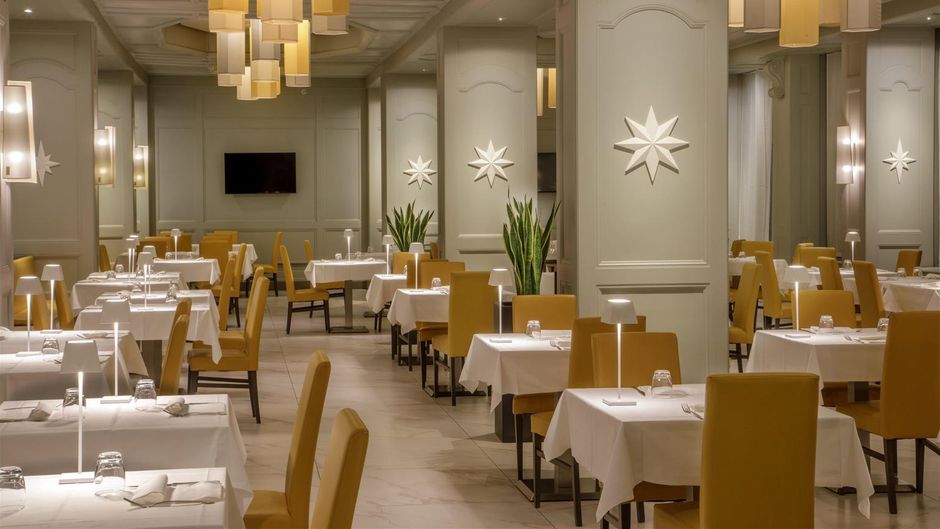 Grand Fleming Hotel Restaurant