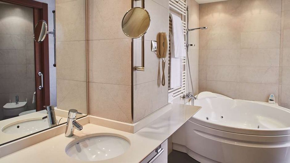 Silken Ciudad Gijon Suite