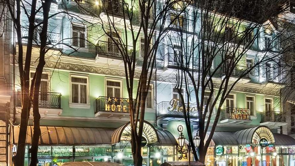 Frapolli Hotel Exterior