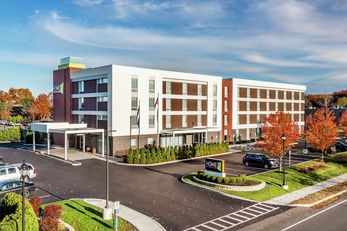Home2 Suites Albany Airport/Wolf Rd