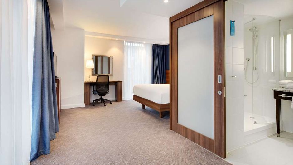 Hampton by Hilton Dundee City Centre Room