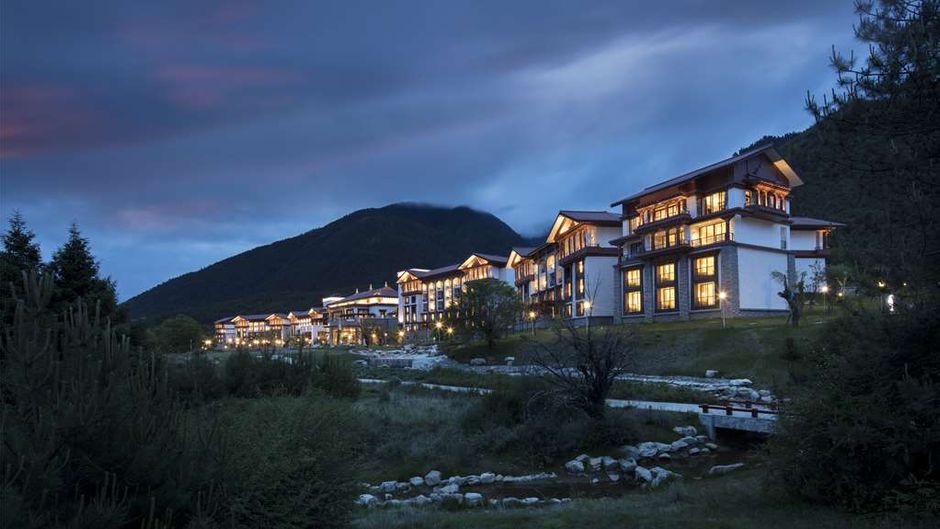 Hilton Linzhi Resort Exterior