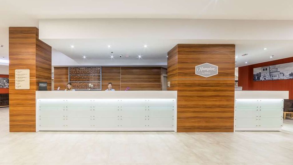 Hampton by Hilton Iasi Lobby