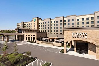 Embassy Suites San Antonio Brooks Hotel