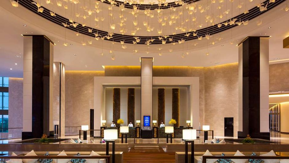 Thousand Cranes Sanya Yazhou Bay Intl Exchg Lobby