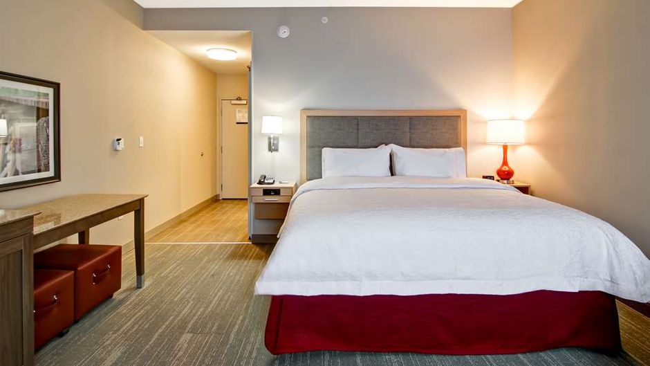 Hampton Inn & Suites Grande Prairie Room