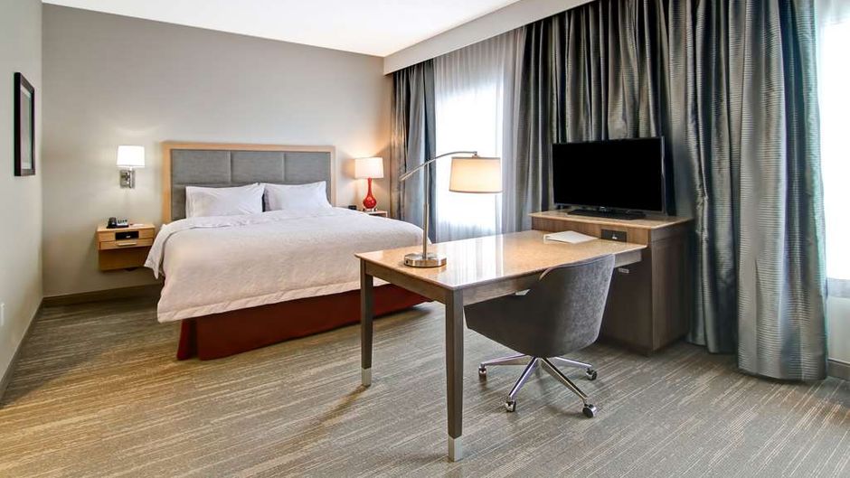Hampton Inn & Suites Grande Prairie Room