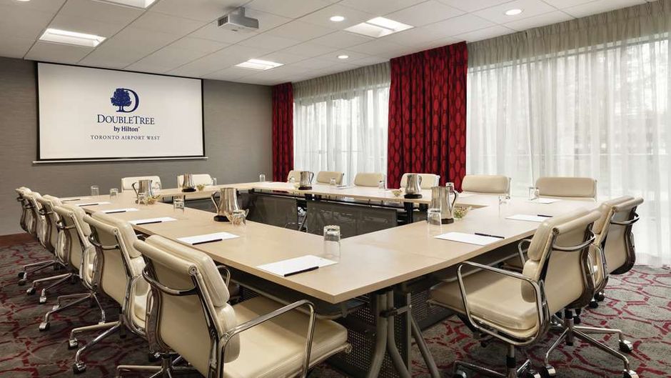 DoubleTree by Hilton Toronto Arpt West Meeting