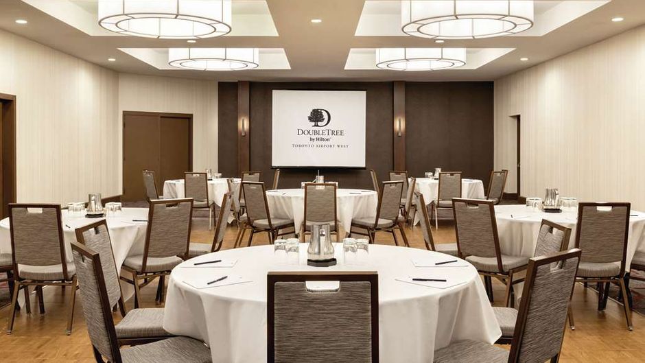 DoubleTree by Hilton Toronto Arpt West Meeting
