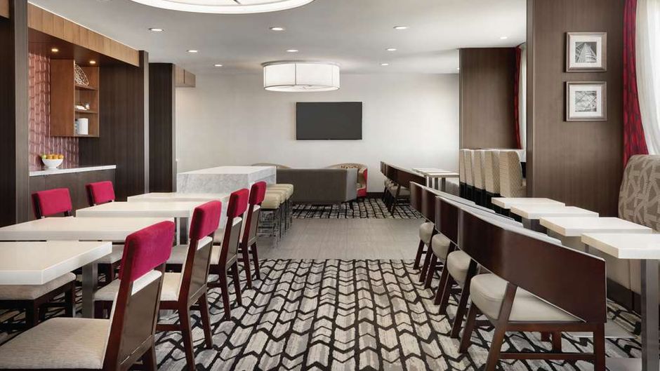 DoubleTree by Hilton Toronto Arpt West Other
